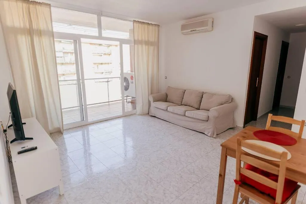 2 Bedroom Apartment Lloret De Mar Terrace & Pool Spain