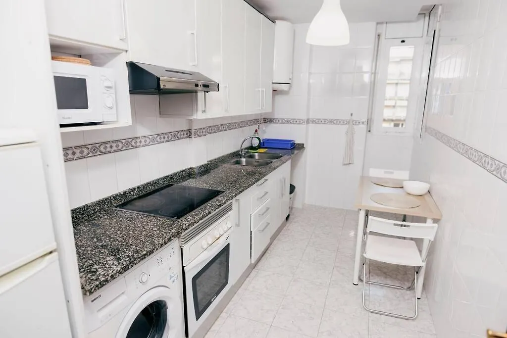 2 Bedroom Apartment Lloret De Mar Terrace & Pool Spain